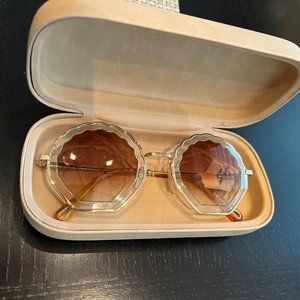 CHLOÉ Tally seashell scalloped sunglasses, with case